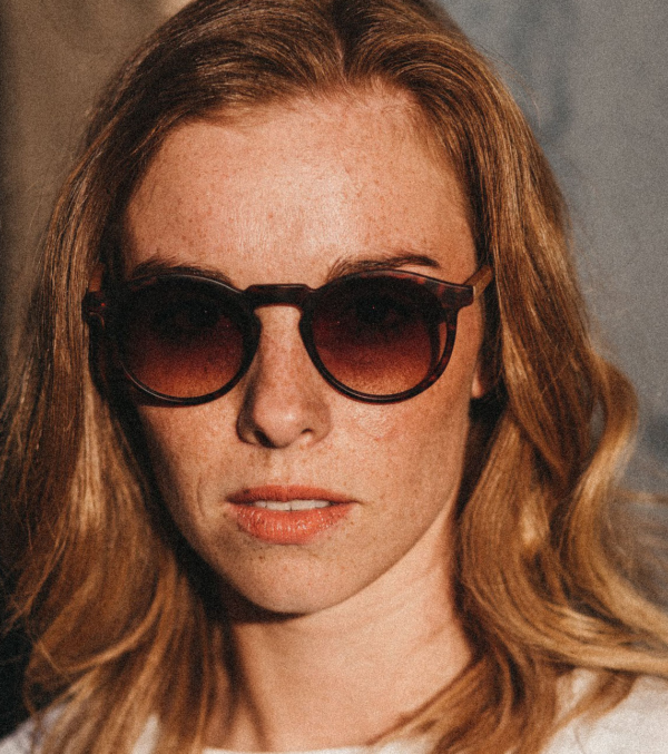 Sonnenbrille Emma Walnussholz – Bild 5