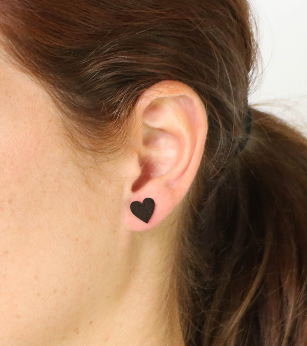 Wooden ear studs Heart Black - Image 2