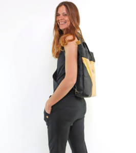 JANE Allrounder, Piñatex Black & Gold - Image 6