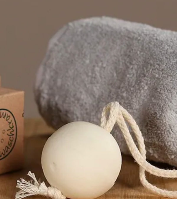 Shampoo Ball on the Cord - Image 11