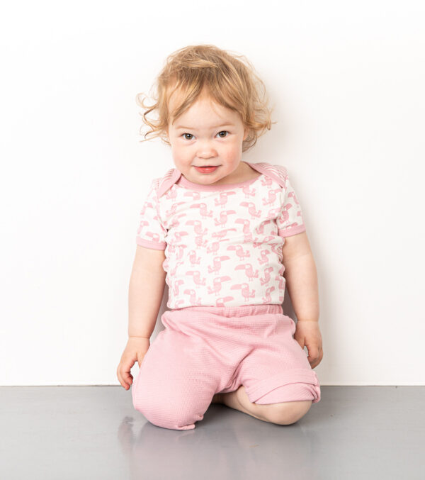 Short sleeve body with Cockatoos rose