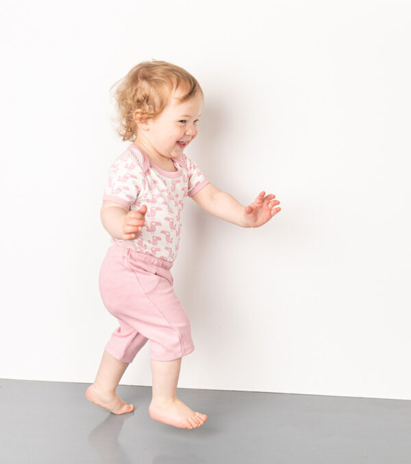 Short sleeve body with Cockatoos rose - Image 4