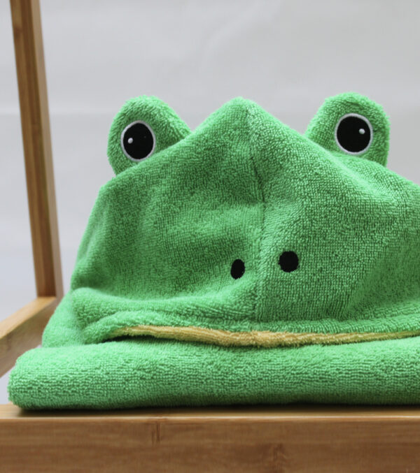 Fluffy Kid's Bathing Poncho Frog - Image 2