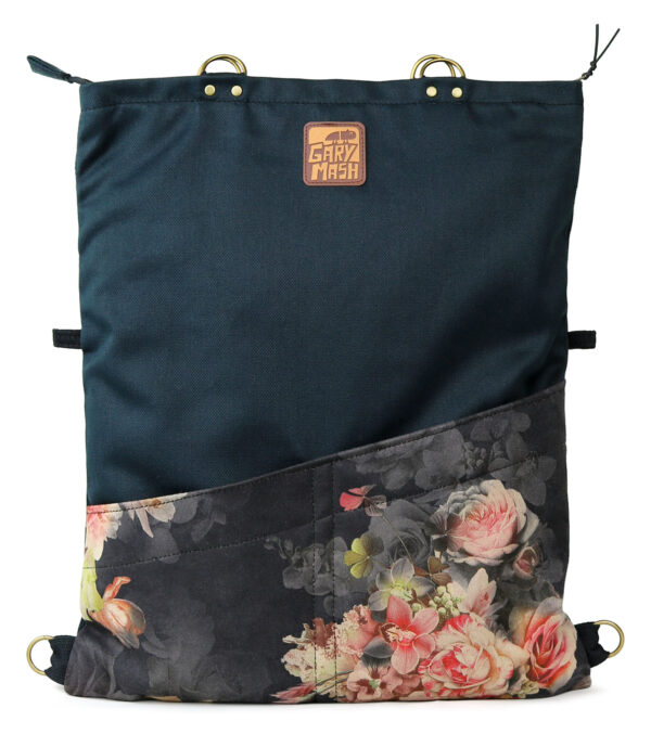 Rachel Allrounder, Rose Garden black