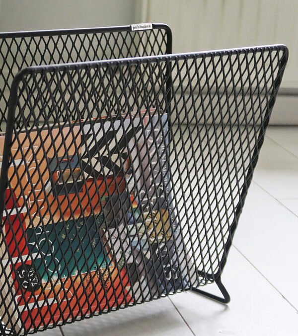 Steel wire magazine rack - Image 8