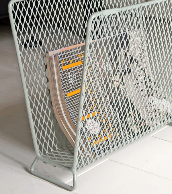 Steel wire magazine rack - Image 3