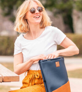 Rachel Allrounder aus Kaktusleder, navy-caramel – Bild 5