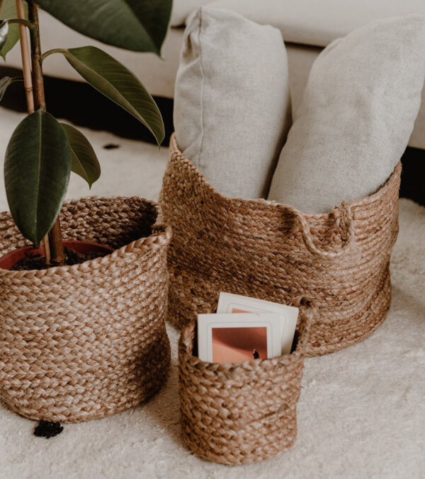 Storage basket with loop - Image 9