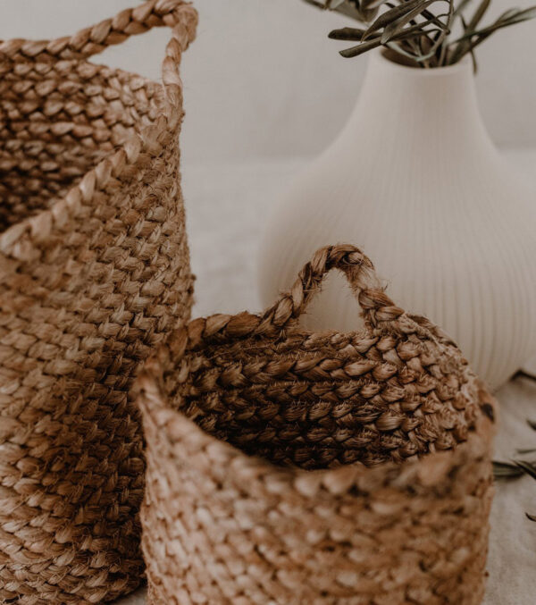 Storage basket with loop - Image 8