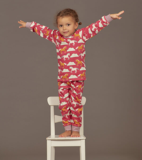 Children's Pajamas pink with Horses & Clouds - Image 2