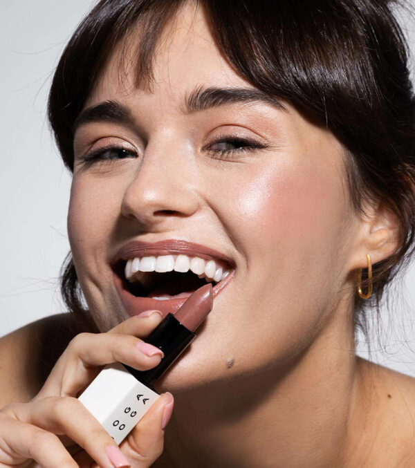 Pflegender Lippenstift, 4 g – Bild 3