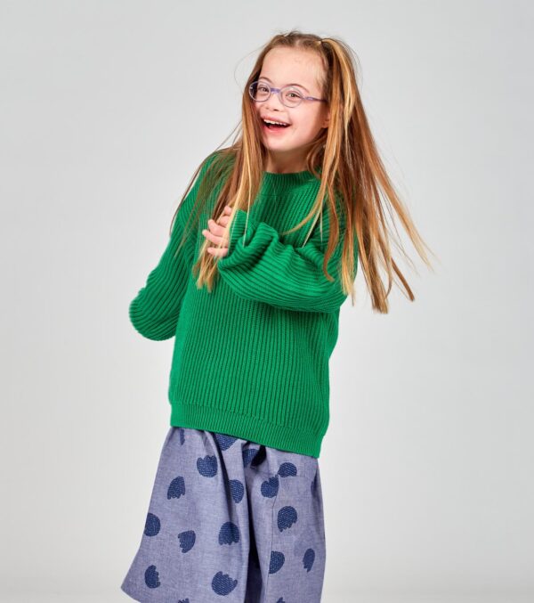 Girls knit sweater in bright green - Image 3