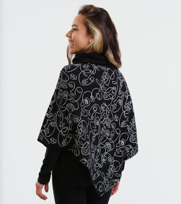 Turtleneck Poncho Loa made of fine Jacquard knit - Image 8