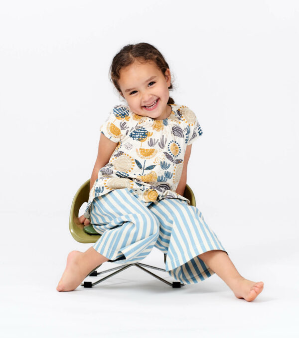 Girl‘s tunic with floral print - Image 3