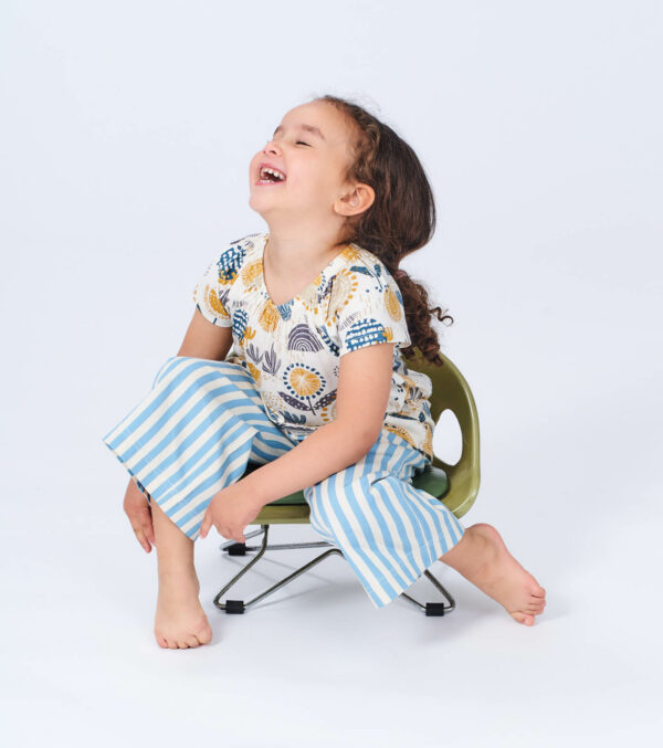 Girl‘s tunic with floral print - Image 2
