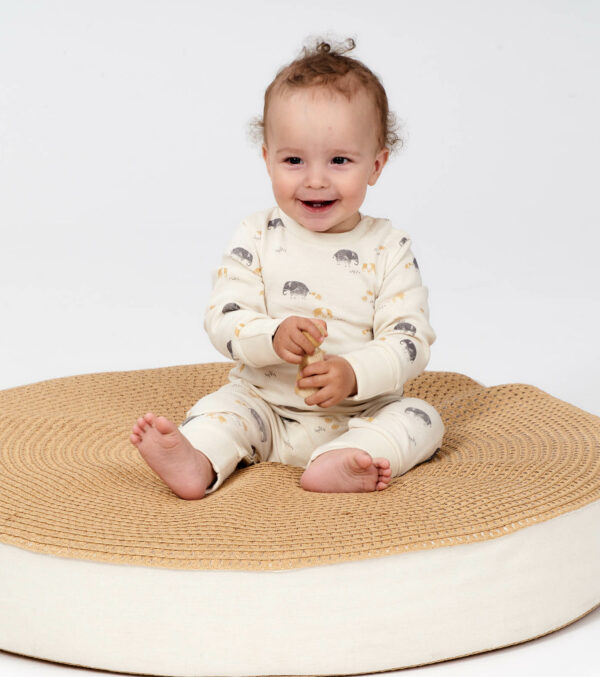 Baby romper ivory with elephants - Image 4