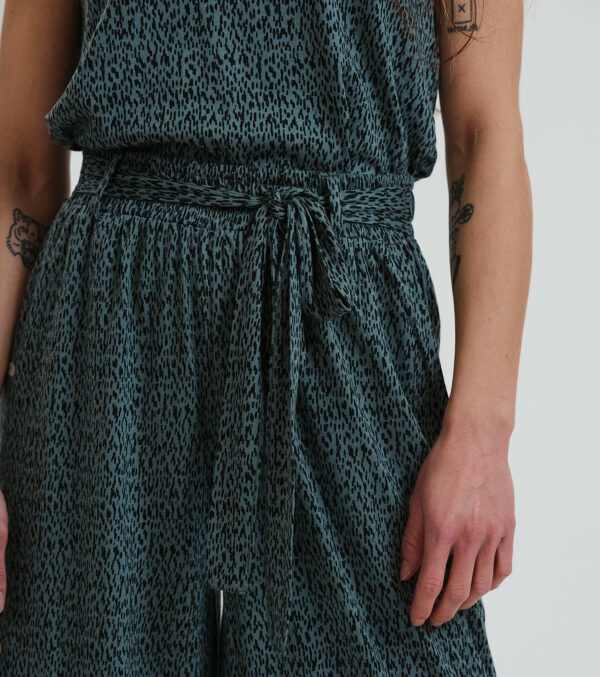 Culotte pants Sonoma sage green with a fine pattern - Image 3