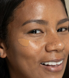 Liquid concealer, mineral with caffeine - Image 12