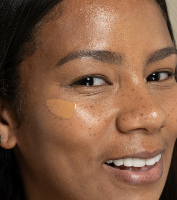 Liquid concealer, mineral with caffeine - Image 12