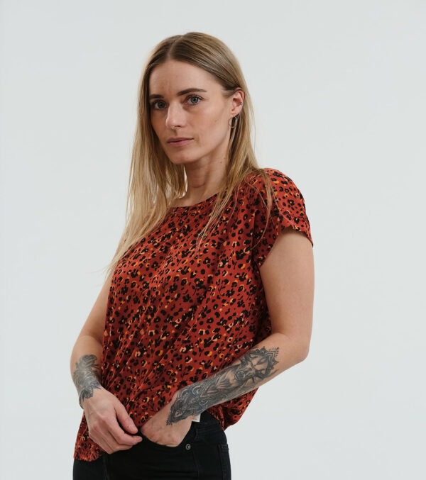Shirt Katie with Flowers rust red