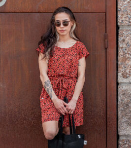 Shorts Willow with Flowers rust red - Image 10