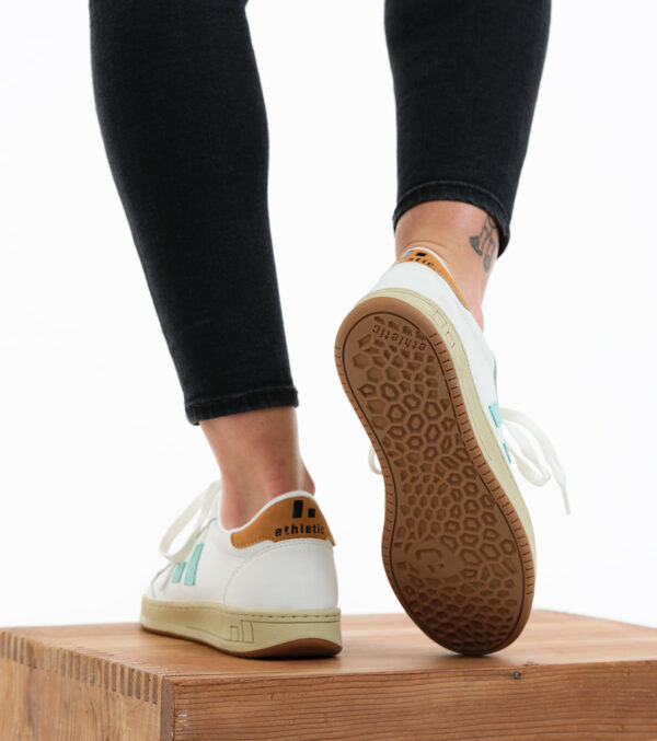 Sneaker 'Jesse' Low Cut Chalk White | Holiday Green – Bild 6