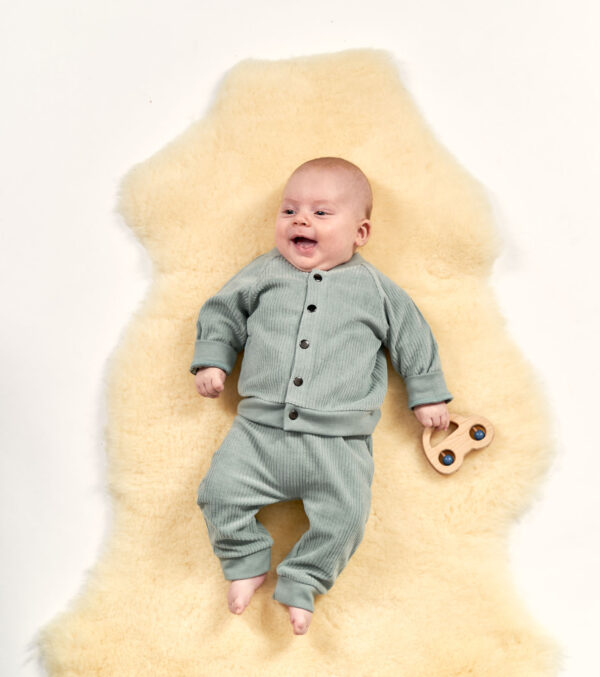 Cuddly baby jacket in sage green - Image 3