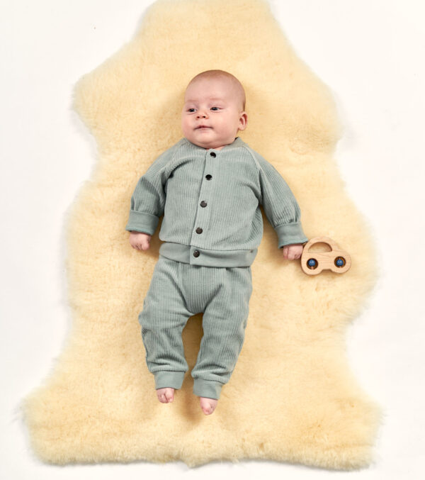 Cuddly baby jacket in sage green - Image 2