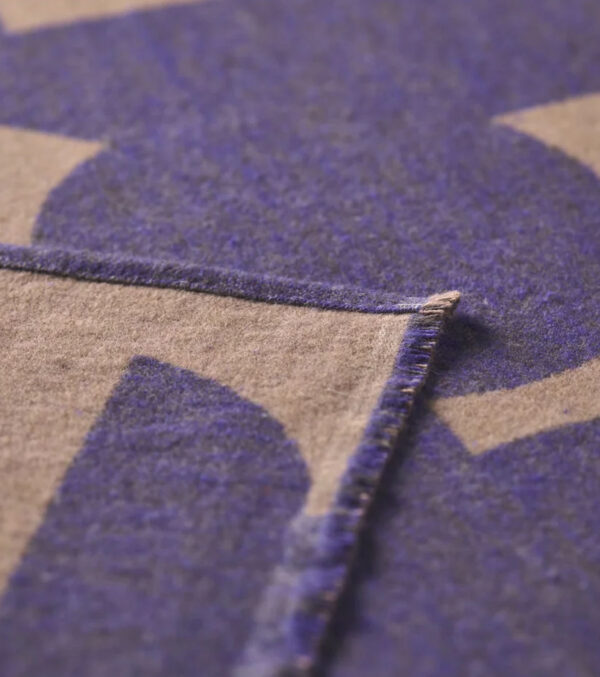 LUCA Flannel Blanket “abstract” 200 x 140 cm - Image 10