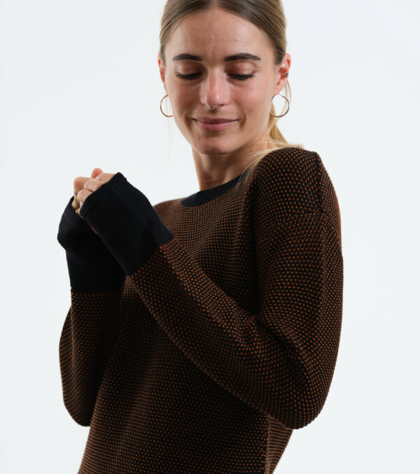 Knitted Dress Lake Alma Mélange toffee & black - Image 3
