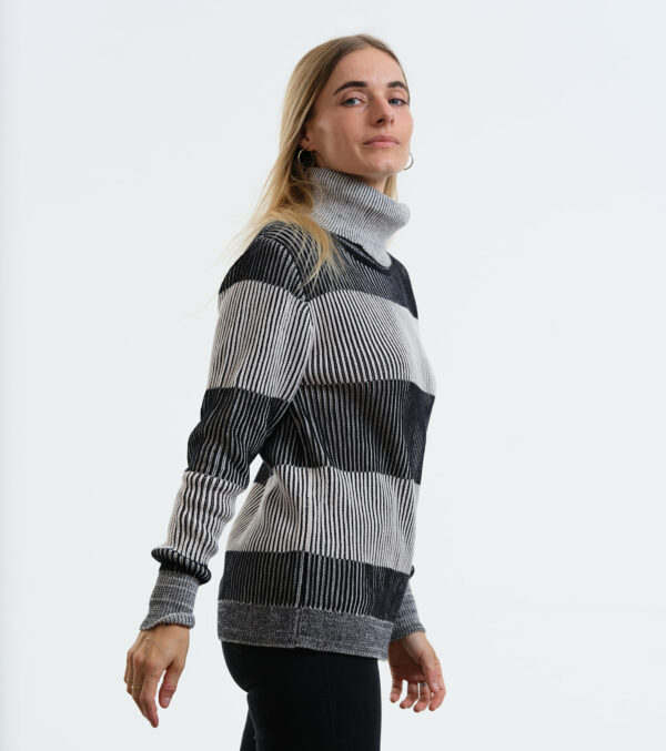 Knitted Pullover Tioga with stripes - Image 6
