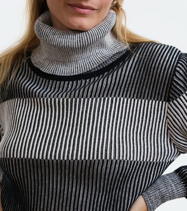 Knitted Pullover Tioga with stripes - Image 4