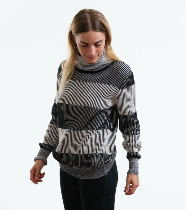 Knitted Pullover Tioga with stripes - Image 5