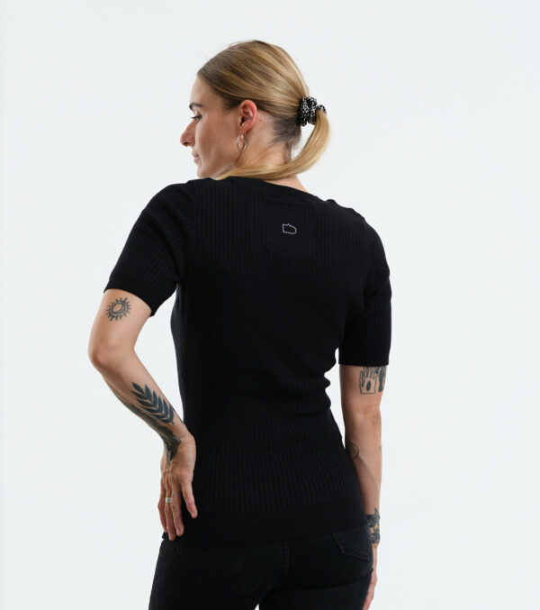 Knitted Slim Fit Shirt Nora black - Image 3