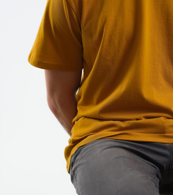 Basic Shirt gelb – Bild 5