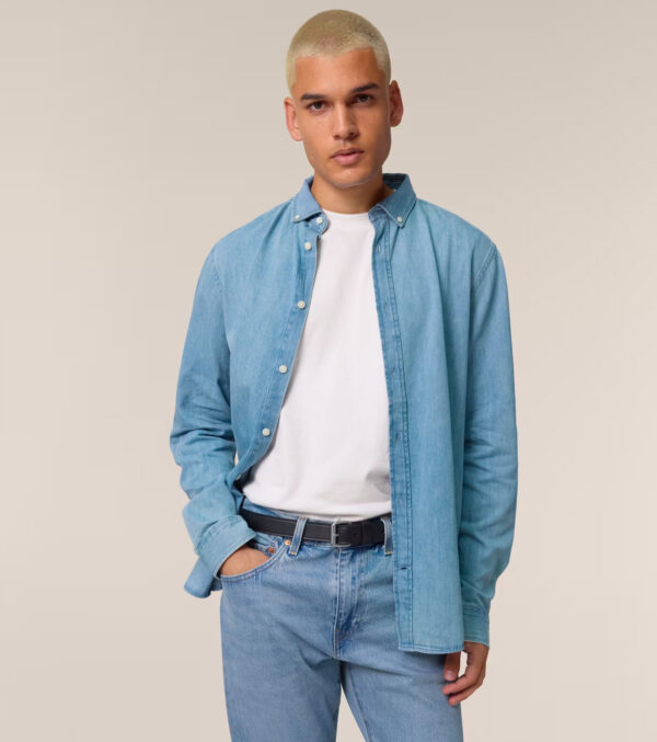 Men‘s Light-Wash Denim Shirt - Image 2
