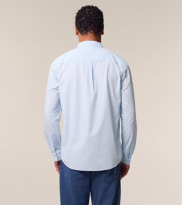 Men‘s Poplin Shirt light blue - Image 7