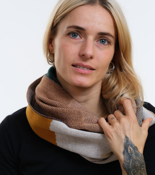 Loop Carberry Fields made of fine Jacquard knit - Image 4