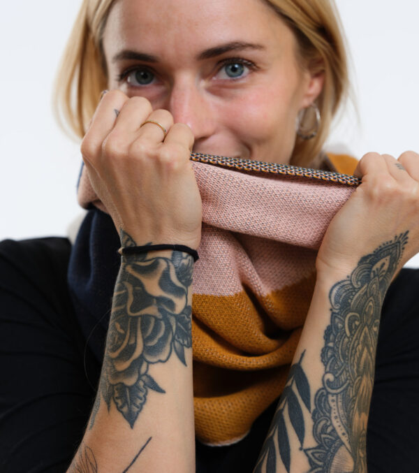 Loop Carberry Fields made of fine Jacquard knit - Image 8