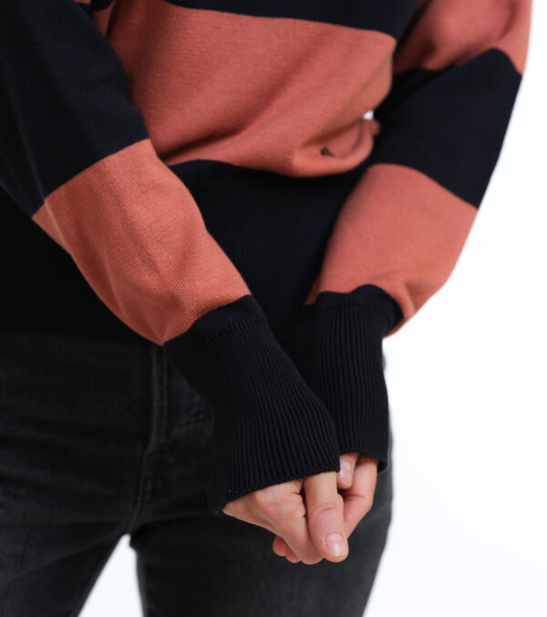 Short knitted Pullover May block stripes - Image 4