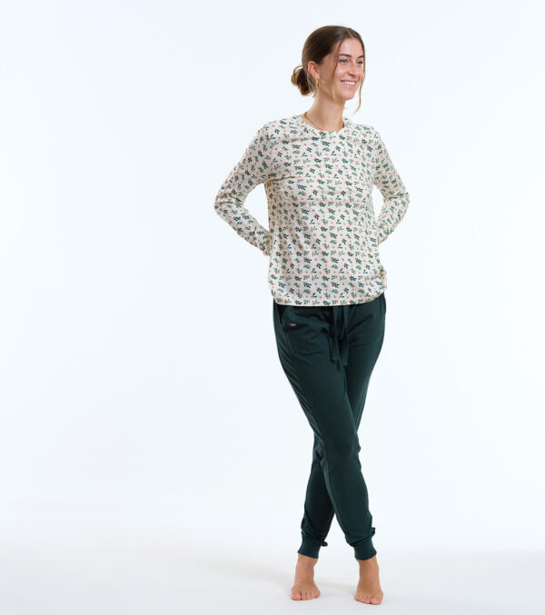 Pajama Mary with allover Mistletoe print - Image 2