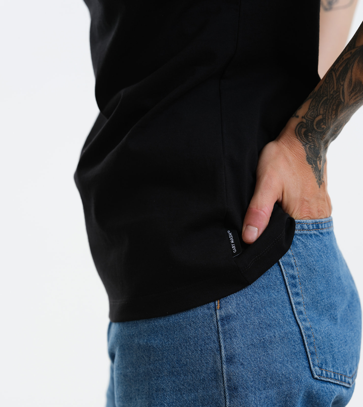 Shirt Taylor Erstmal Kaffee. schwarz – Bild 6