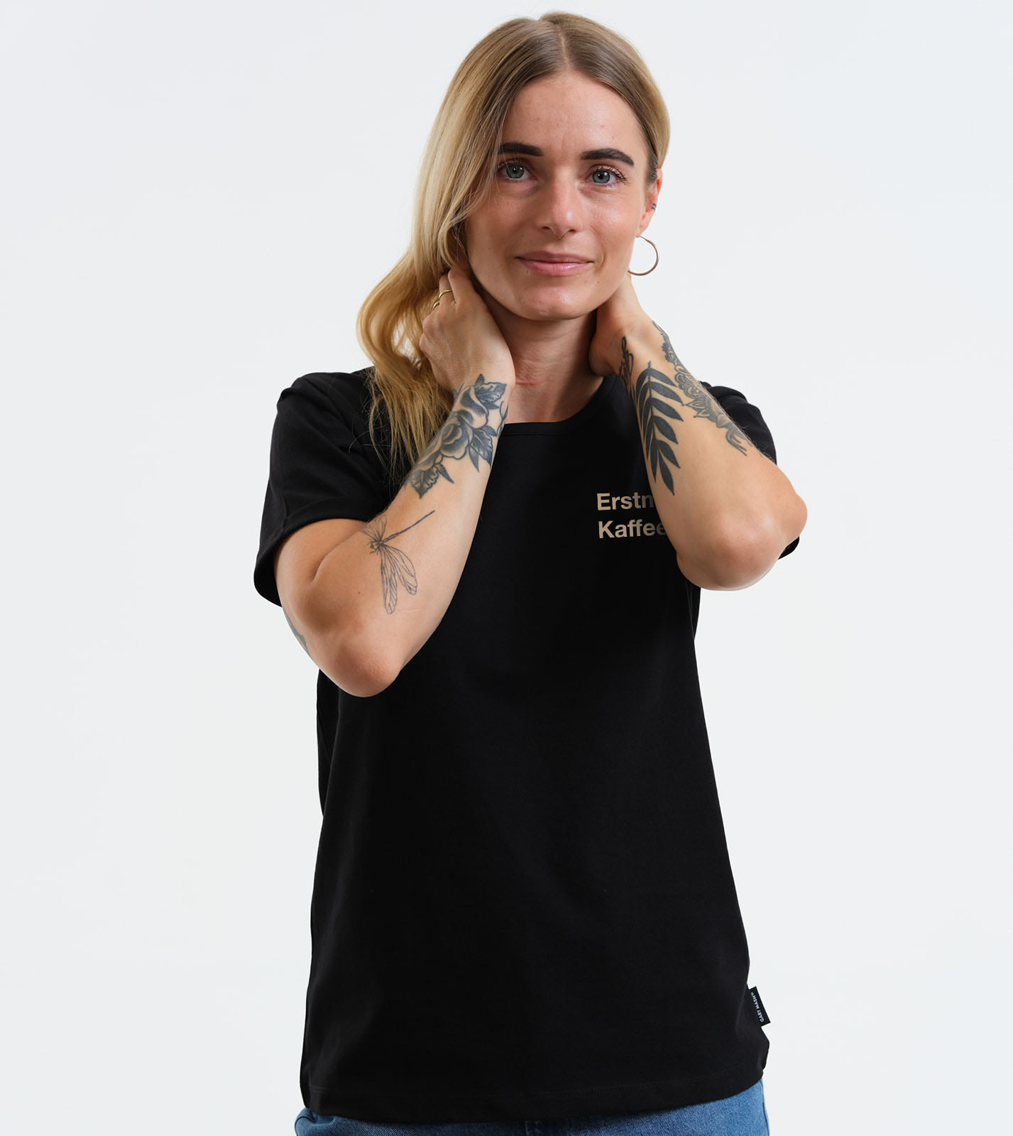 Shirt Taylor Erstmal Kaffee. schwarz – Bild 2