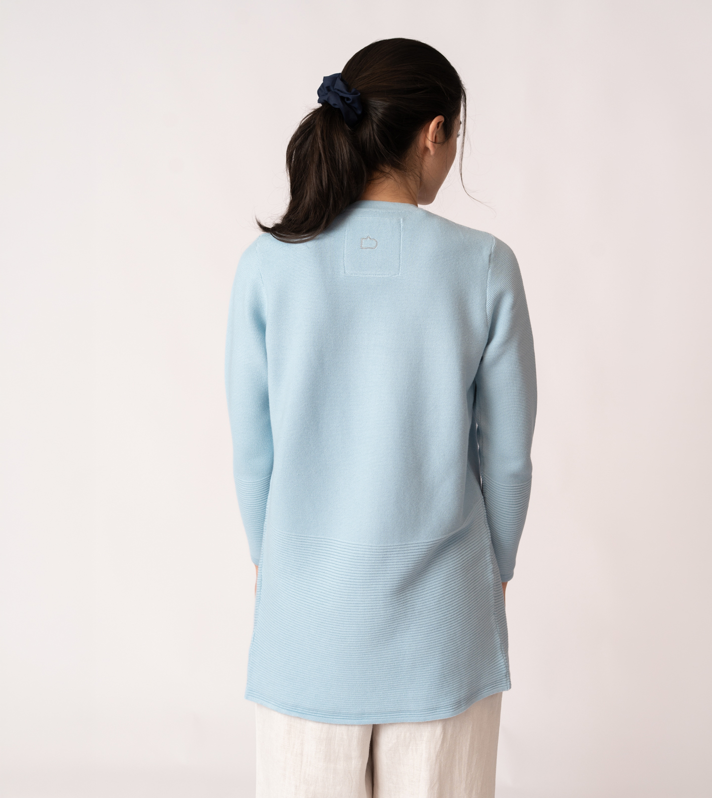 Fine knit Cardigan Libby in pastel blue - Image 8